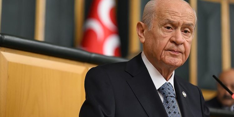 Bahçeli çerçeve yasayı imzaladı