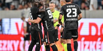 Beşiktaş Avrupa Ligi’nde play-off peşinde
