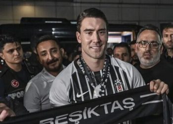 Beşiktaş Dusan Vlahovic transferini açıkladı