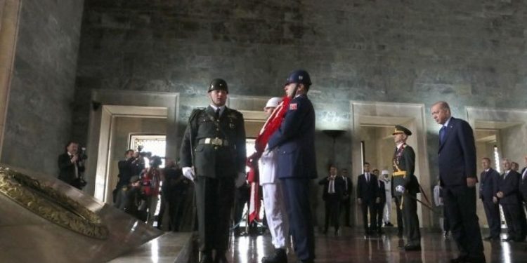 Devlet erkanı 30 Ağustos’un 104’üncü yıl dönümünde Anıtkabir’de
