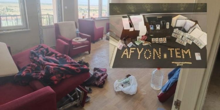Firari FETÖ’cünün evinden uyuşturucu çıktı