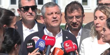 İBB’ye ‘Yolsuzluk’ davası: Özel’den Silivri’deki savunma kısıtlamasına tepki