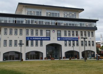 Kuşadası Belediyesi’ne 3. dalga operasyonu