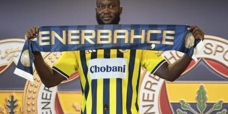 Lukaku, Fenerbahçe’ye imzayı attı