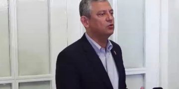 Özgür Özel, Melih Meriç’e yönelik bıçaklı saldırıyı lanetledi
