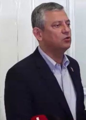 Özgür Özel, Melih Meriç’e yönelik bıçaklı saldırıyı lanetledi