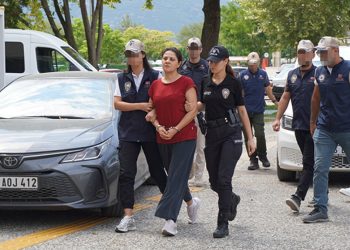 Suikastçı firarinin ablası adliyede
