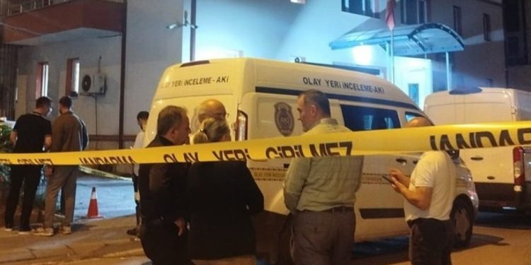 Trabzon’da İlçe Emniyet Müdürlüğü bahçesine İHA düştü: 4 araç hasar gördü
