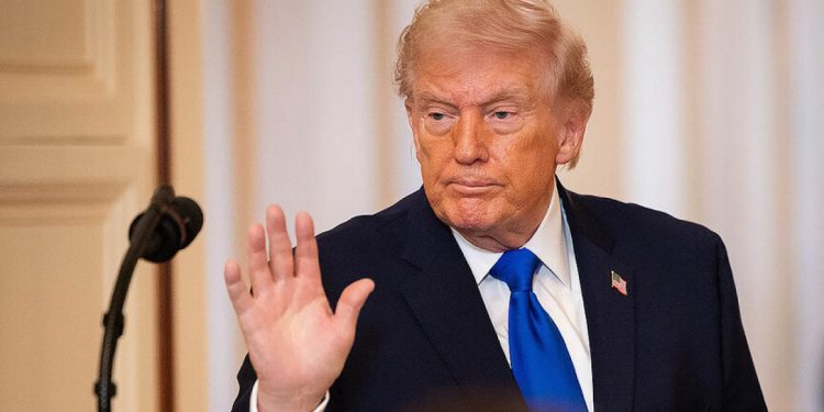 Trump’tan Orta Doğu’da yeni rota resti: Umman’ı fena bombalarız!