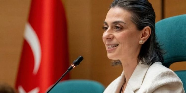 Üsküdar Belediye Başkanı görevden uzaklaştırıldı