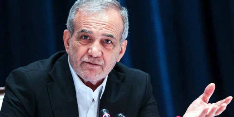 ABD, Pezeşkiyan’ın basın ekibine vize vermedi