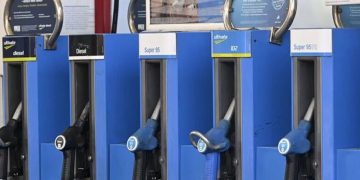 Almanya’da akaryakıt fiyatlarında rekor