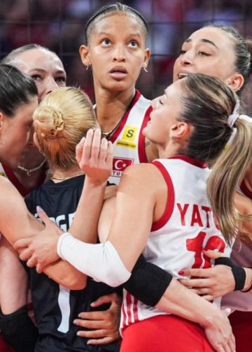 Avrupa’nın en büyüğü Türkiye: Filenin Sultanları şampiyon oldu