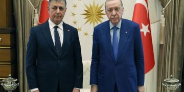 Erdoğan, İzmir Büyükşehir Belediye Başkanı Cemil Tugay’ı kabul etti