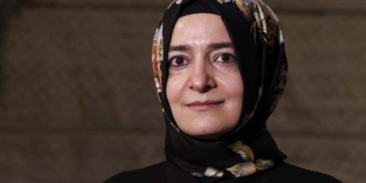 Fatma Betül Sayan Kaya 2.2 milyar lirayı iade etti