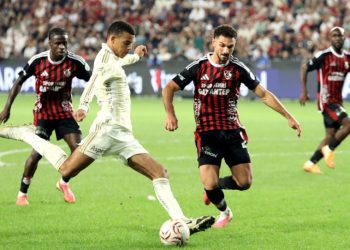 Fenerbahçe Gaziantep’te 2 puan bıraktı