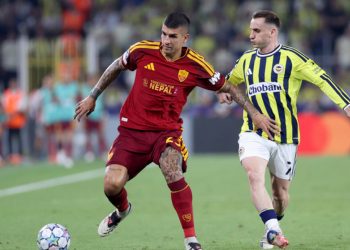Fenerbahçe Şampiyonlar Ligi’ne 1 puanla başladı