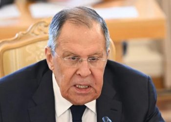 Lavrov sert çıktı: Almanya yine savaş istiyor