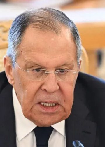 Lavrov sert çıktı: Almanya yine savaş istiyor
