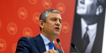 Özgür Özel: Akaryakıttaki vergiler acilen kaldırılmalı