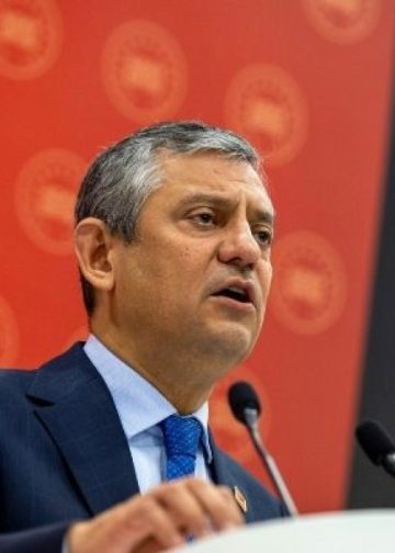 Özgür Özel: Akaryakıttaki vergiler acilen kaldırılmalı