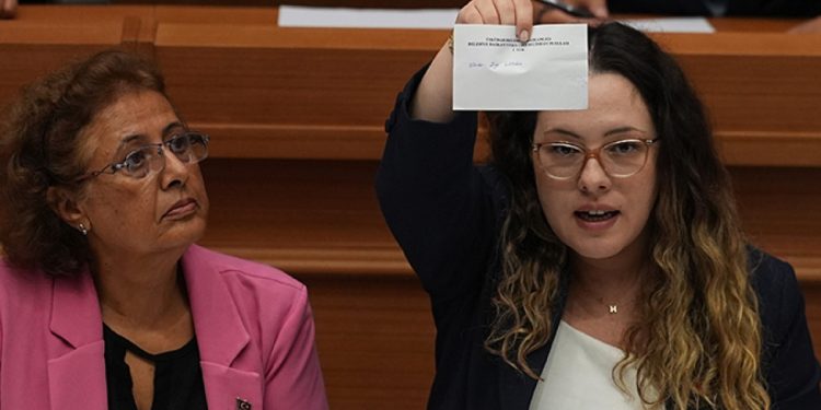 Üsküdar Belediyesi AK Parti’ye geçti