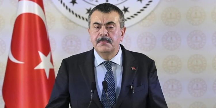 Bakan Tekin duyurdu: Meta’ya dava açılacak