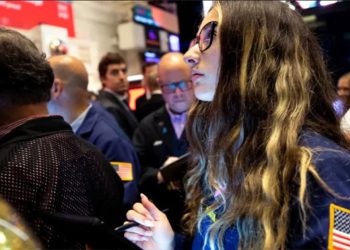 Bankalar yükseldi, çipler çakıldı: ABD borsalarında karışık açılış