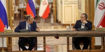 Erakçi: Avrupa da ABD gibi yanlış hesaplarının bedelini ödüyor