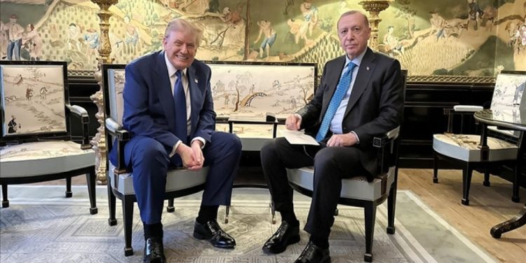 Erdoğan Trump ile görüştü