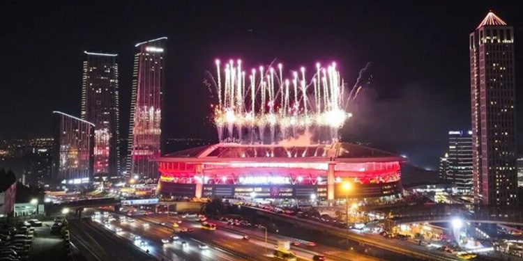 Galatasaray 121. yaşını kutluyor