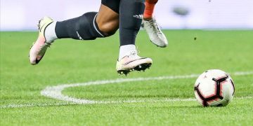 Galatasaray Ankara deplasmanında, Fenerbahçe Alanya’yı ağırlıyor