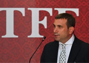 Hacıosmanoğlu’nun yeğeni de istifa etti