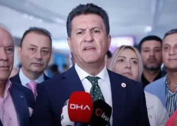 Mustafa Sarıgül YENİ Parti’den istifa etti