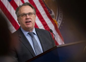 New York Fed Başkanı bu yıl bir faiz artışını daha desteklediğini açıkladı