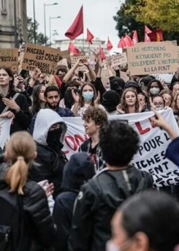 Paris’te yarın planlanan öğrenci eylemi yasaklandı