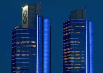 Sabancı Holding’de aile üyeleri ve üst yönetim hisselerine sahip çıktı
