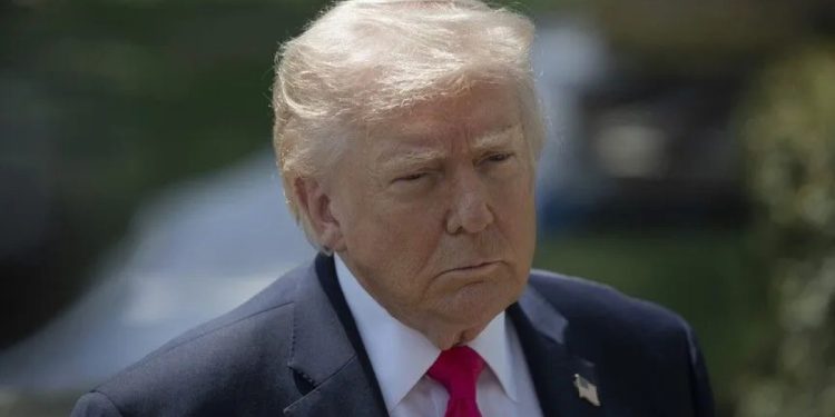 Trump’tan İran çıkışı: Biraz daha kalabiliriz!