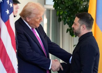 Trump’tan Zelenskiy’e mesaj: Müzakereleri devret