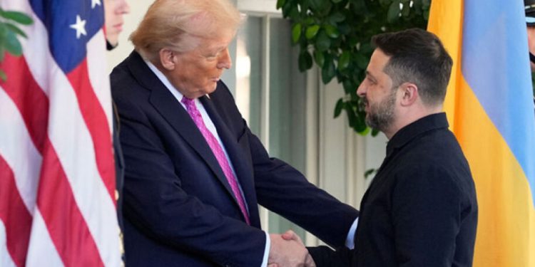 Trump’tan Zelenskiy’e mesaj: Müzakereleri devret